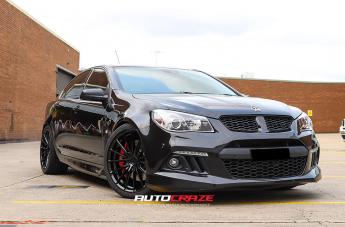 HOLDEN-COMMODORE-HSV-CLUBSPORT-R8-SF09-SATIN-BLACK